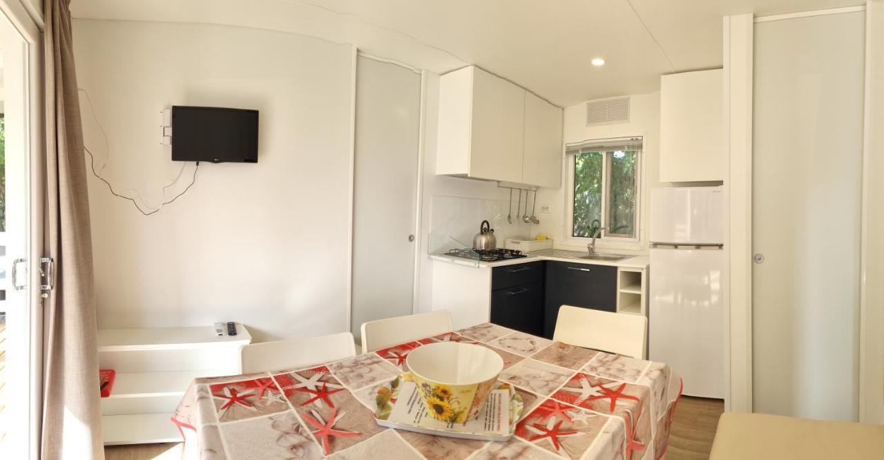 Camping La Rocca Manerba del Garda Extérieur photo