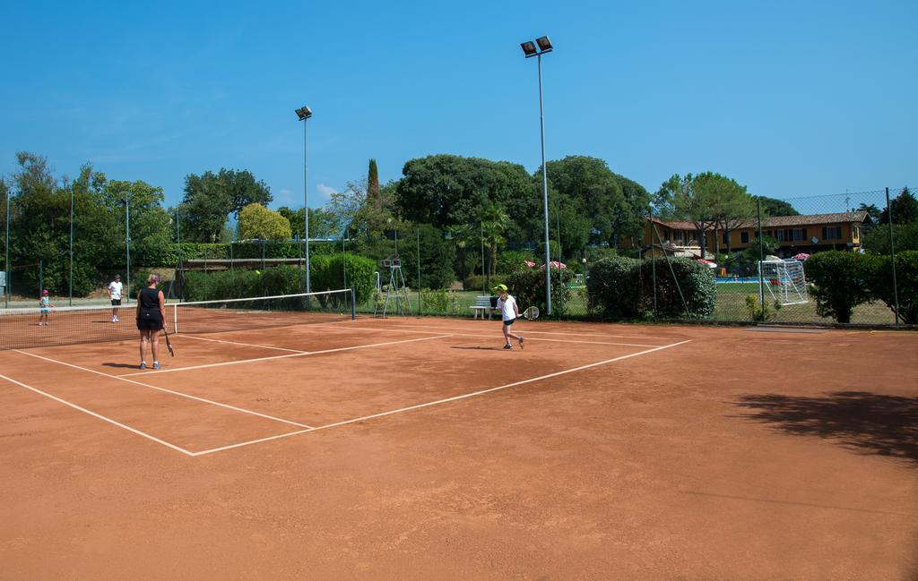 Camping La Rocca Manerba del Garda Extérieur photo